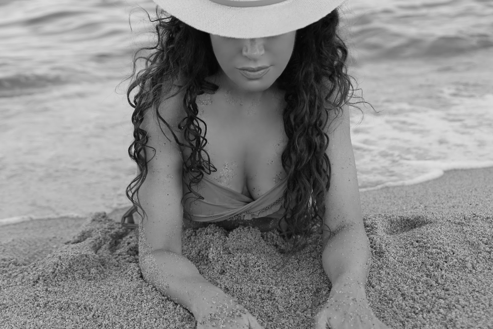 Panama Hat & Bikini… What Else?
