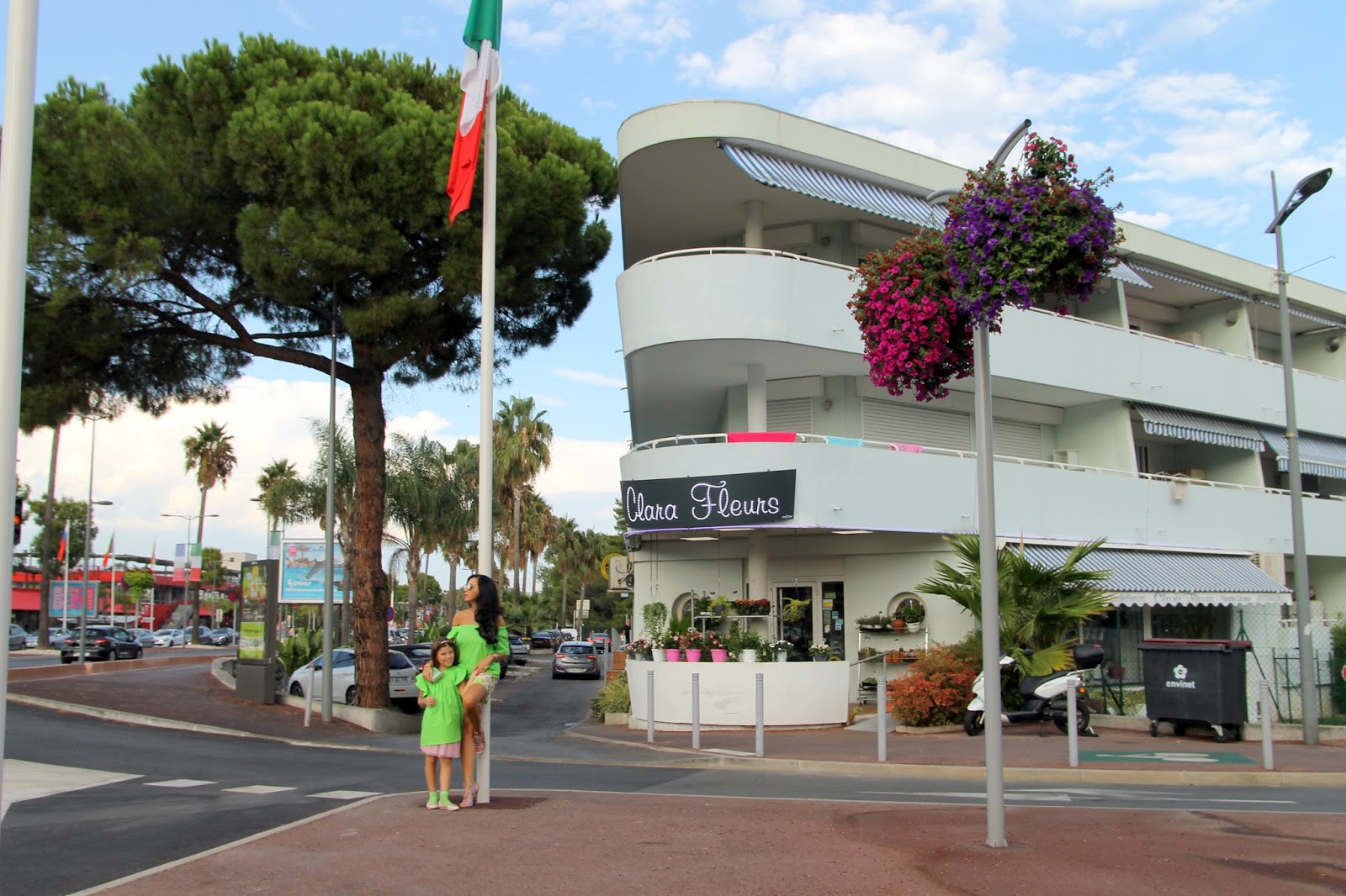 Lovely Matching Outfits In Côte D’Azur