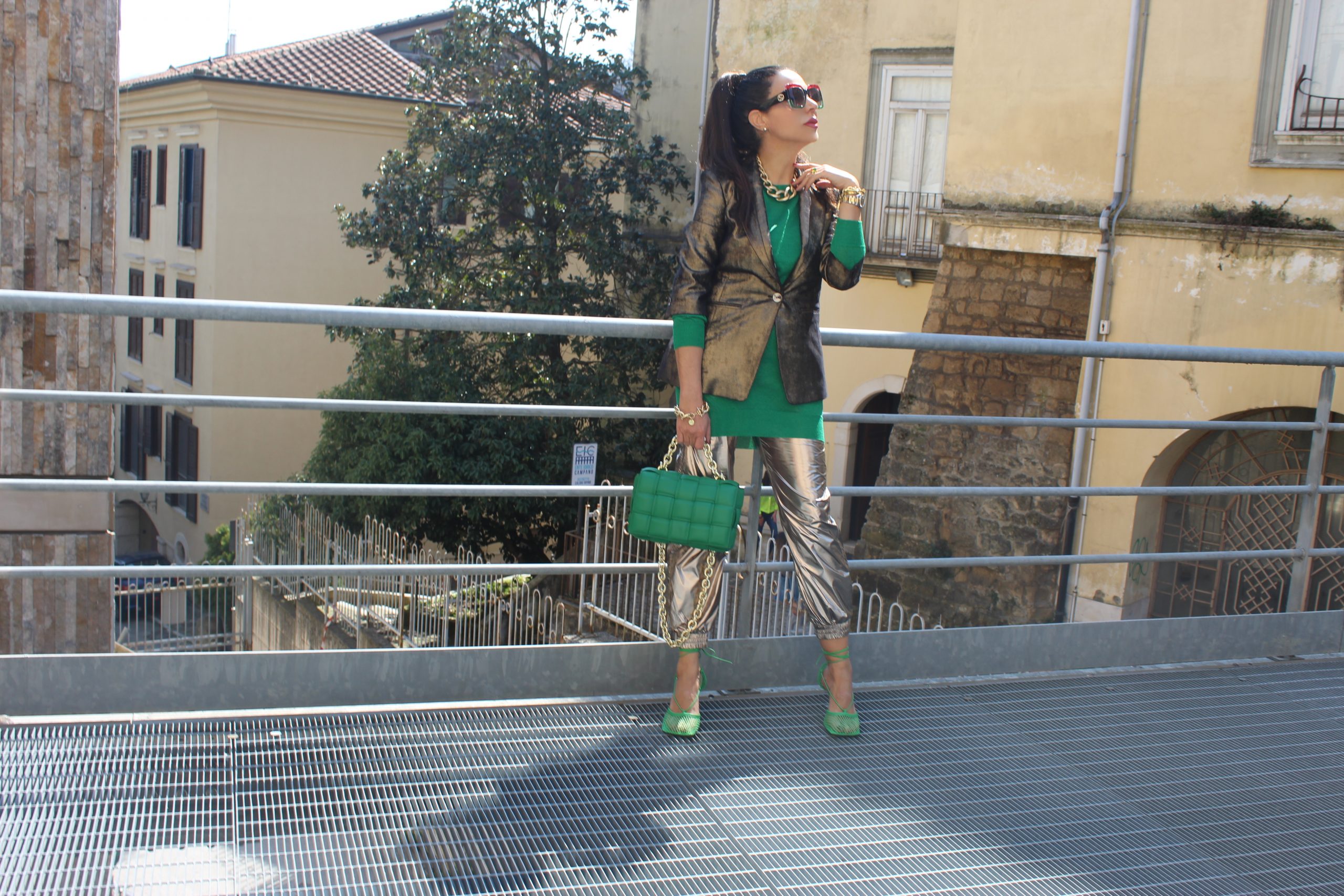 Metallic Trend Bottega Veneta Accessories Gold and Green Outfit Paola Lauretano 