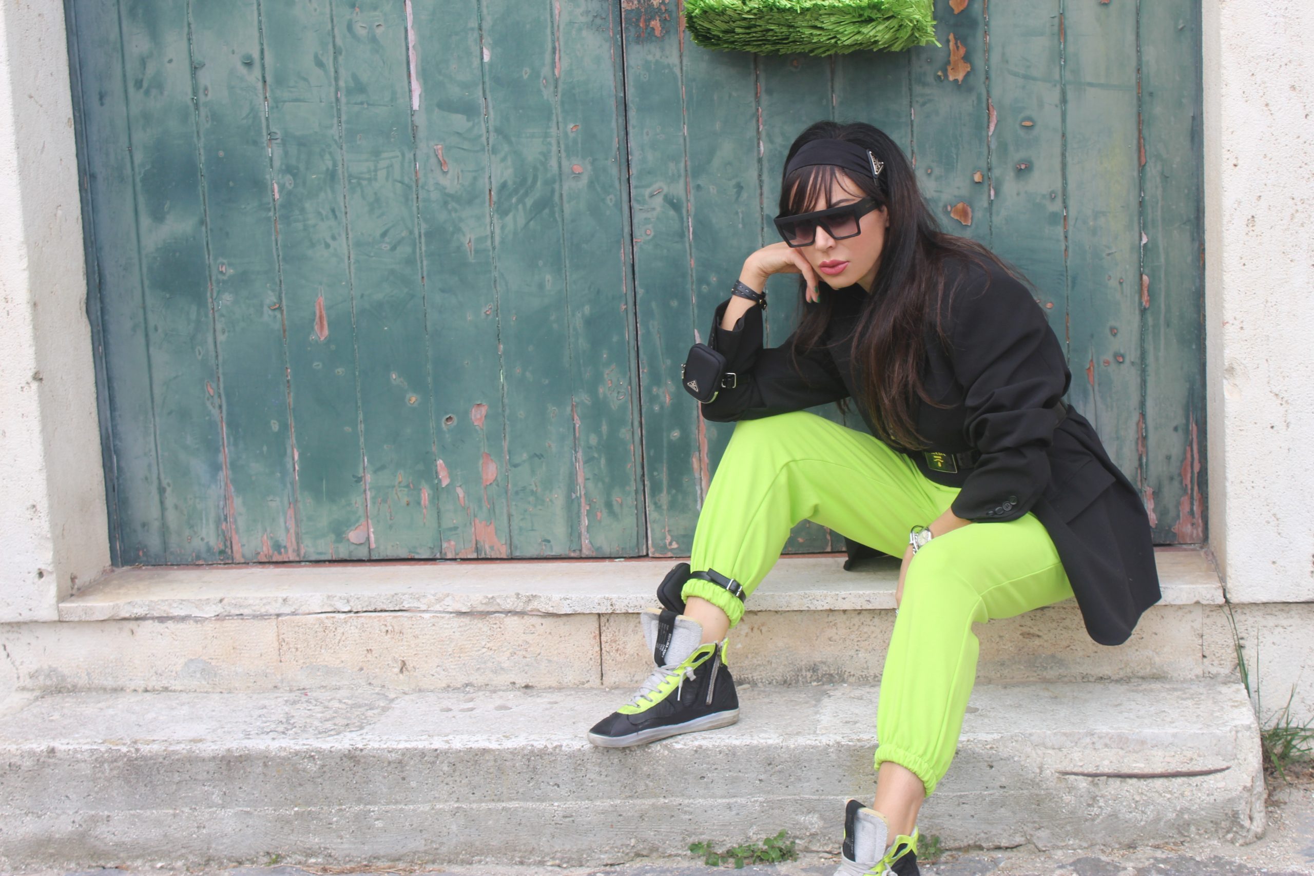 joggers and zara blazer trend acid lime green Prada accessories Paola Lauretano 