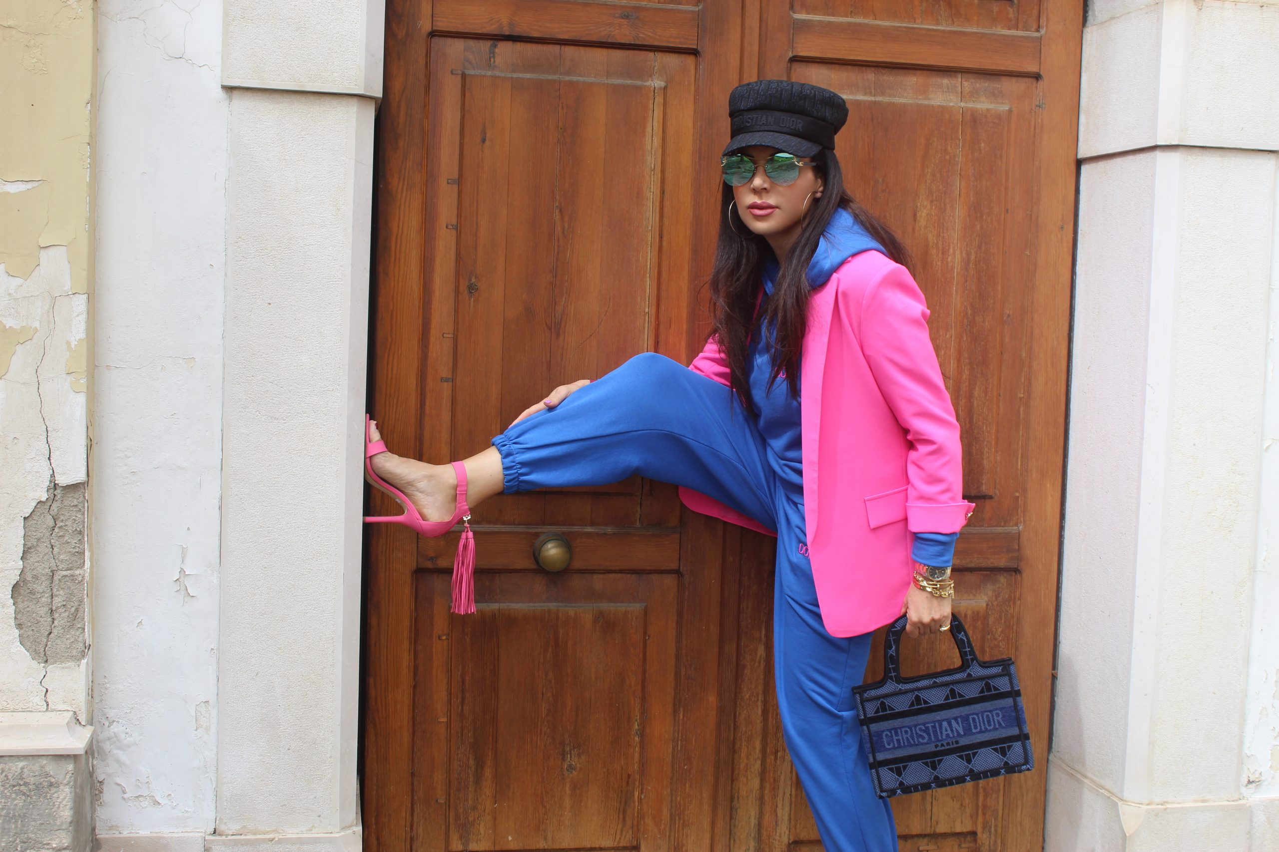 Sporty Chic Spring Total Look Blue and Pink outfit Dior Bag Paola Lauretano