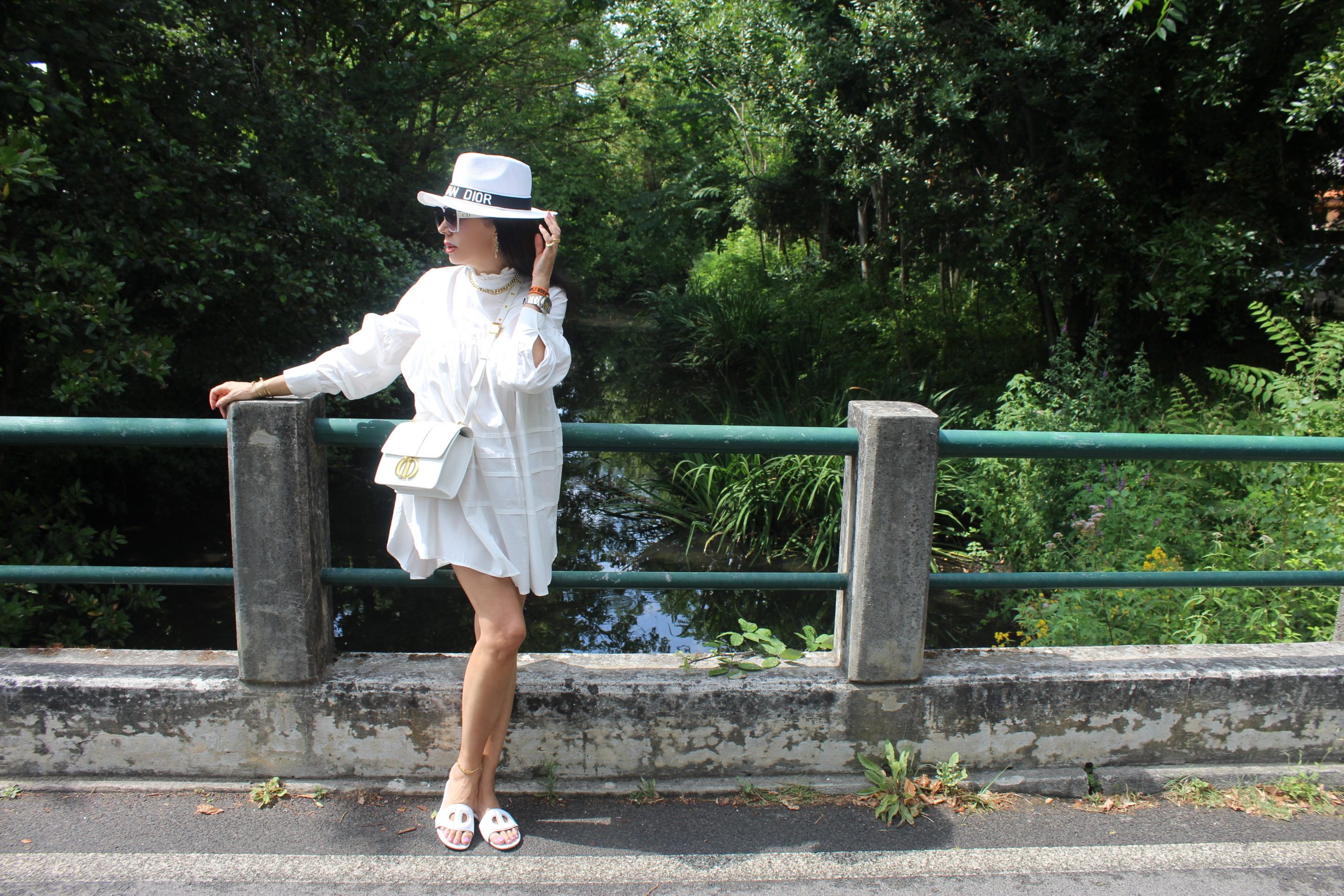 Forte dei Marmi Italian Summer Style Dior Total Look White Details White Outfit Ideas Paola Lauretano