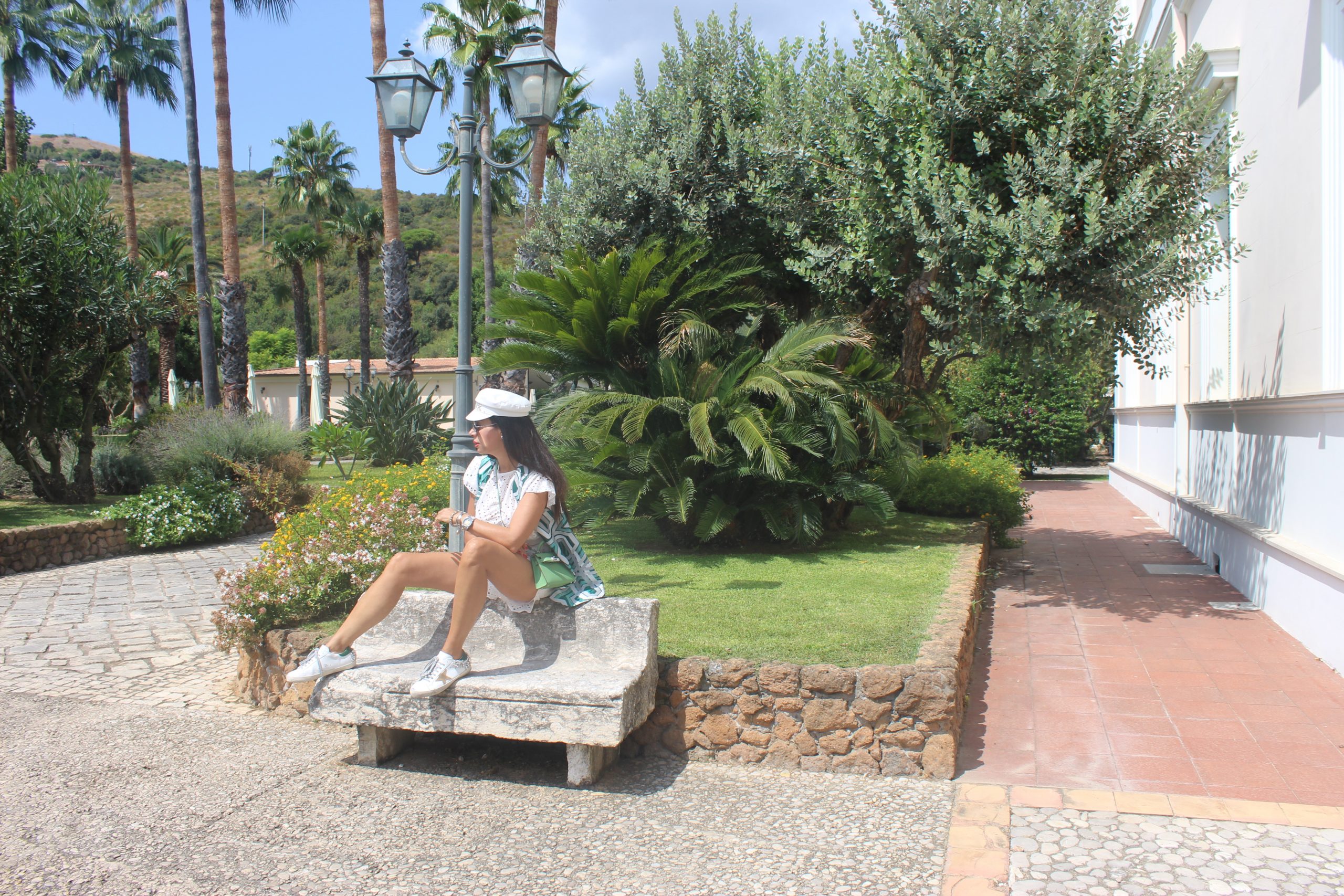 Travel in Italy Visit Gaeta Summer Vacation Cozy Lookbook JIJIL gilet e tuta  RUSLAN Paola Lauretano 