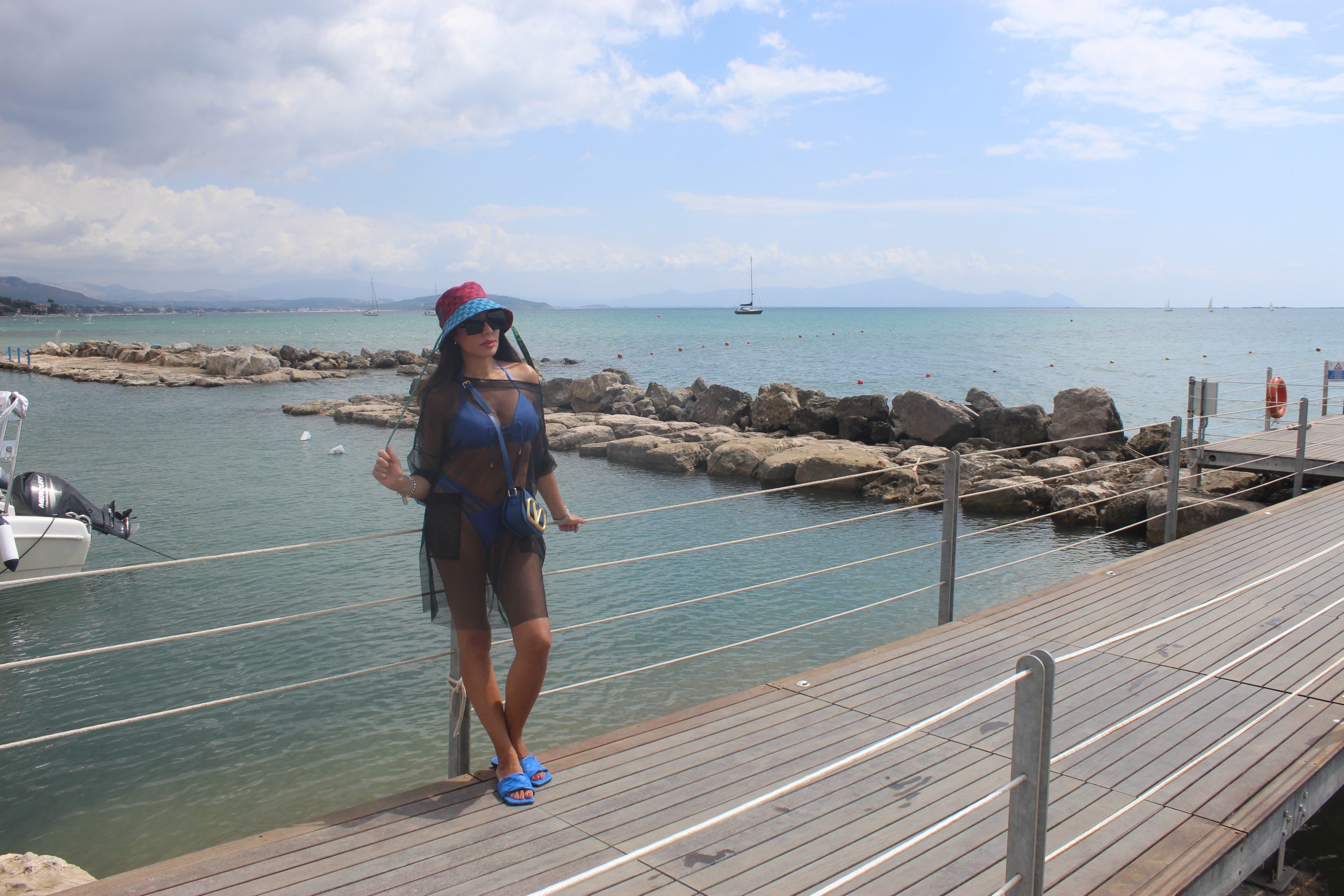 endless summer beachwear gucci accessories bottega veneta lookbook travel blogger inspo Paola Lauretano