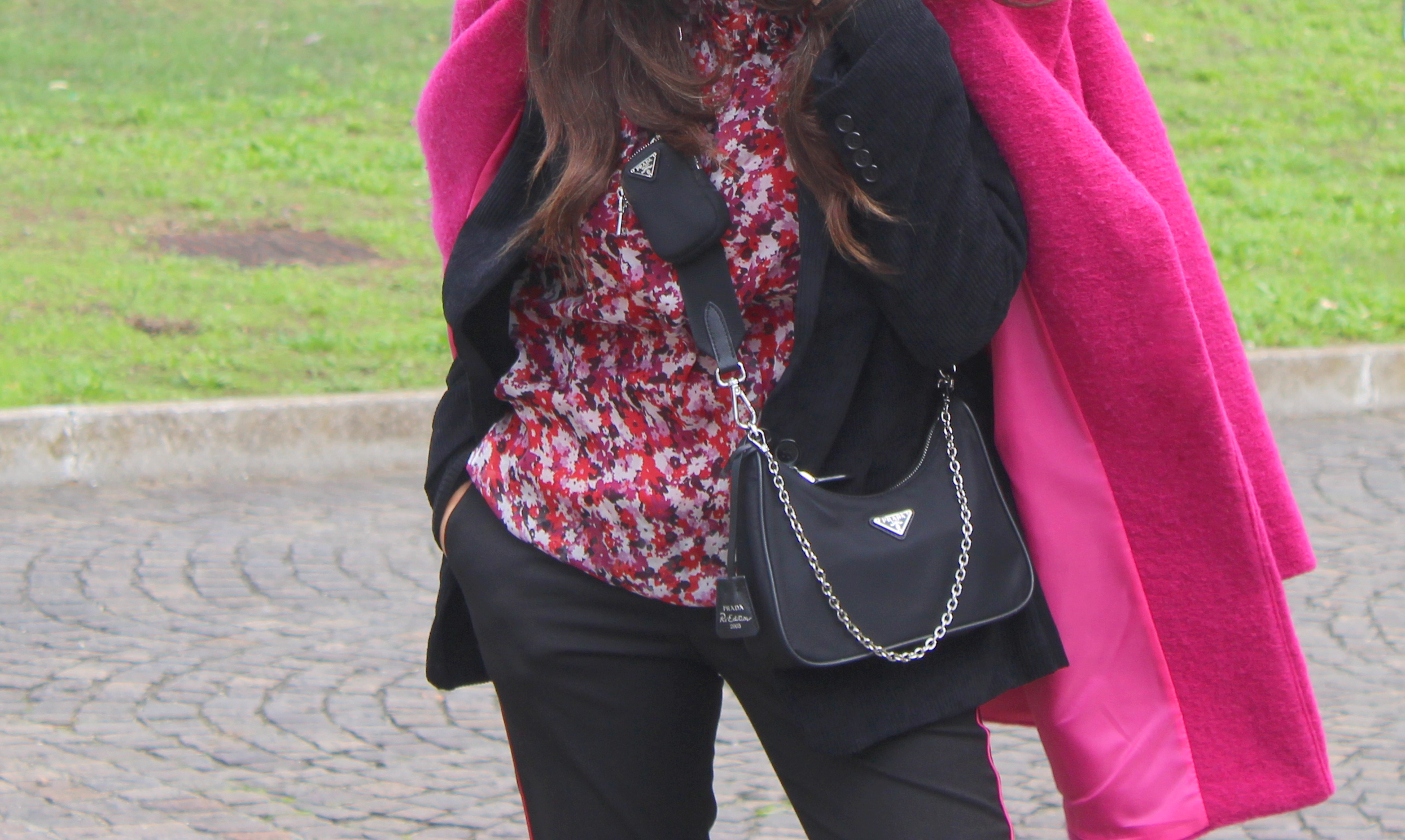 Pink oversized coat LUMINA FASHION coat and blazer  PINKO blouse  KOSTUM N.1 pants  PRADA accessories Paola Lauretano