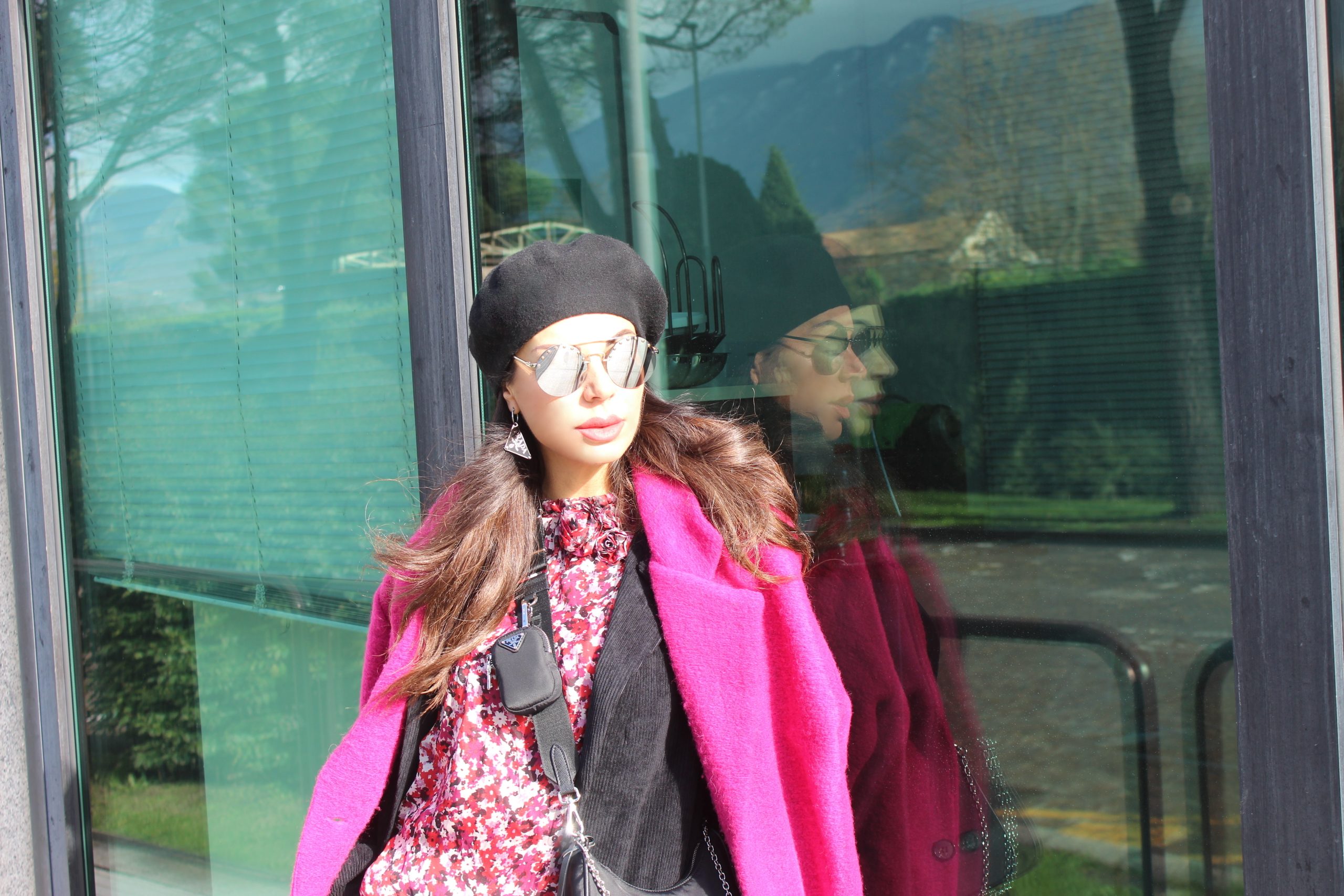 Pink oversized coat LUMINA FASHION coat and blazer  PINKO blouse  KOSTUM N.1 pants  PRADA accessories Paola Lauretano