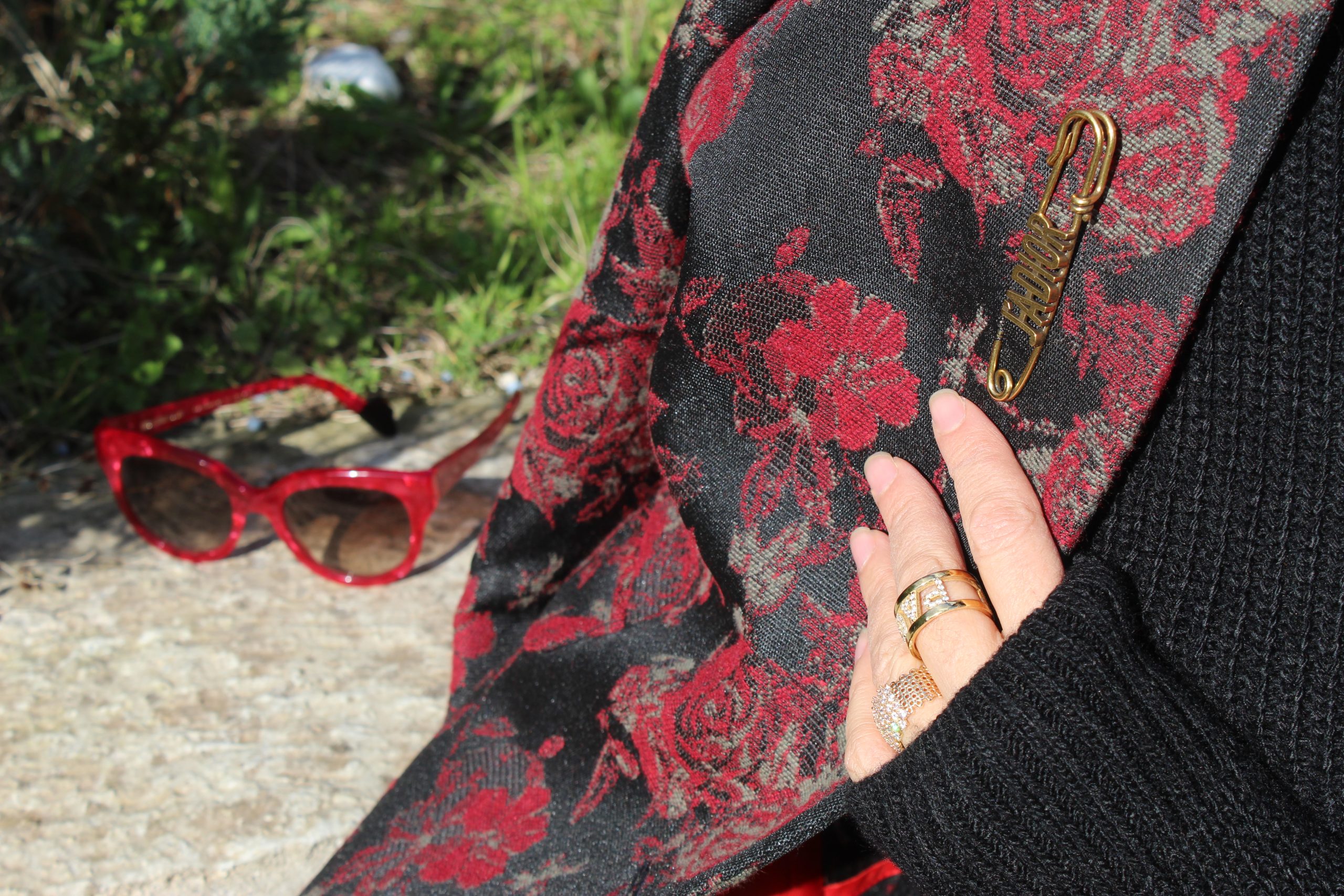 Floral Print MERCI jacket ZARA pull and leggings  DIOR accessories Paola Lauretano 