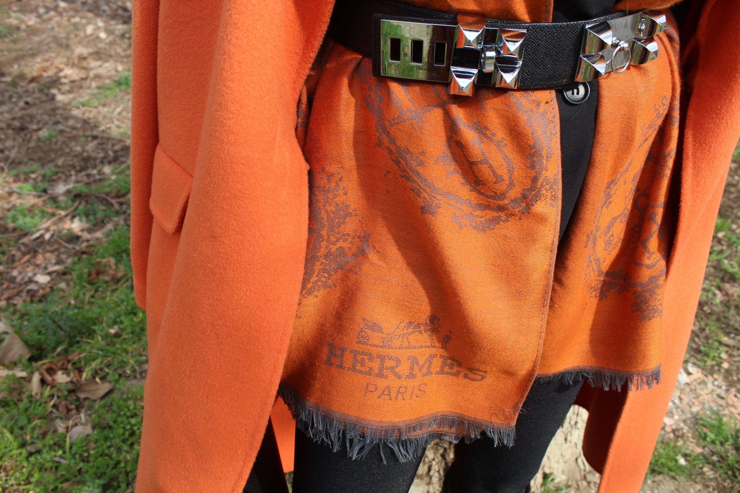 equestrian style orange and black MAXMARA coat HERMES accessories Paola Lauretano 