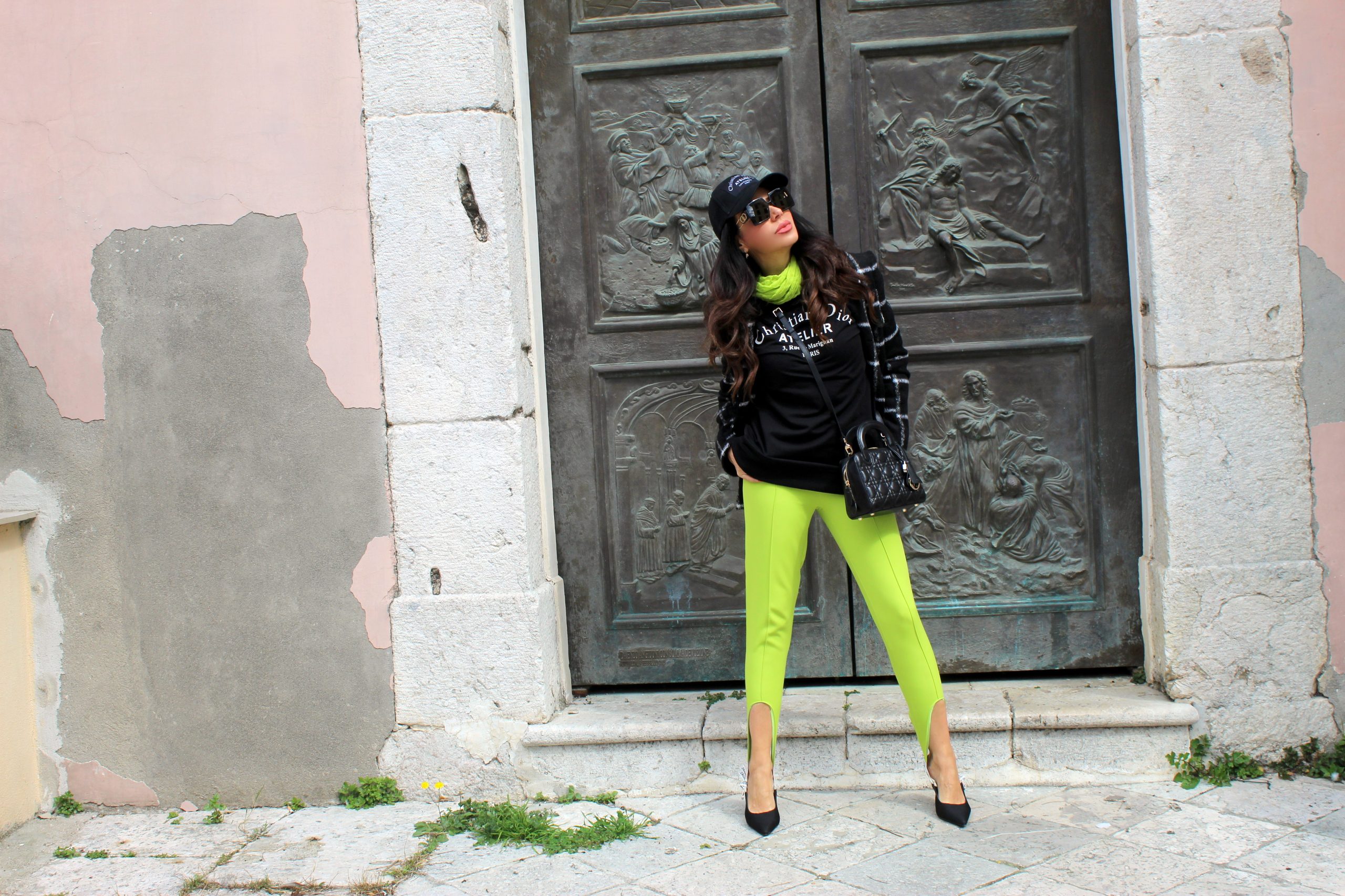 Leggins Trend LOFT 1 blazer LUMINA FASHION leggings DIOR jumpsuit and accessories Paola Lauretano 