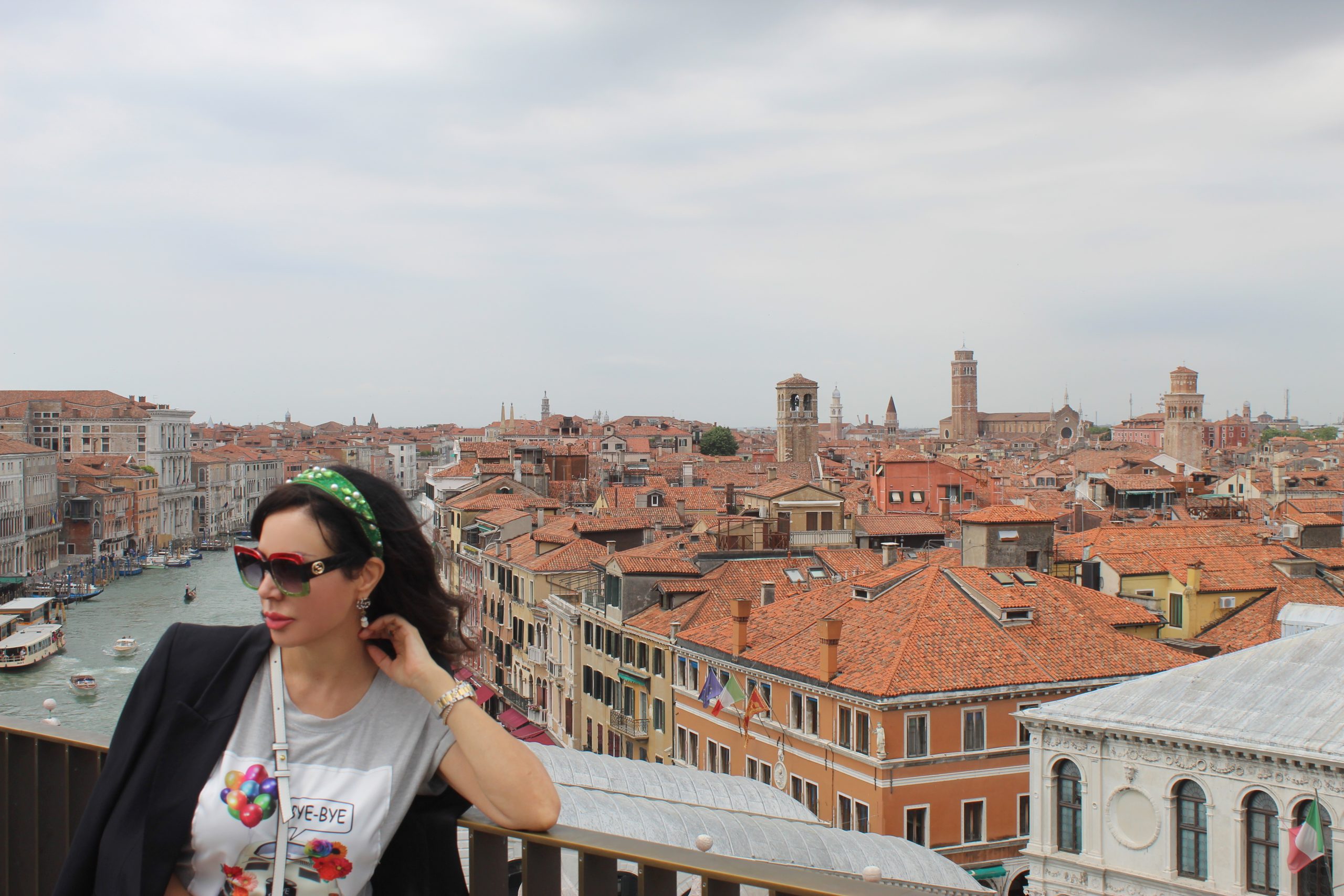 SIMONA CORSELLINI blazer  ZARA tee and jeans  GUCCI accessories Venice Venezia Travel Tips Paola Lauretano